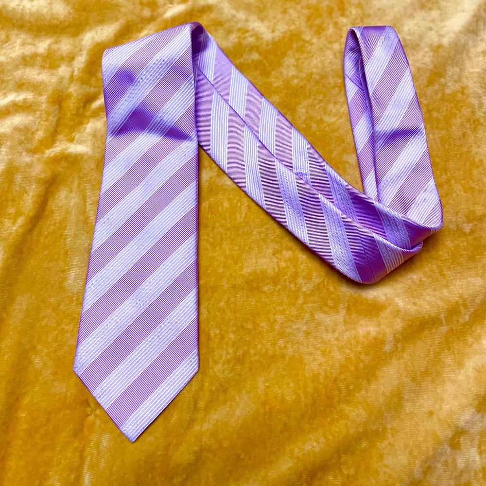 Luigi Borrelli tie. Pink with white stripes. 100% silk